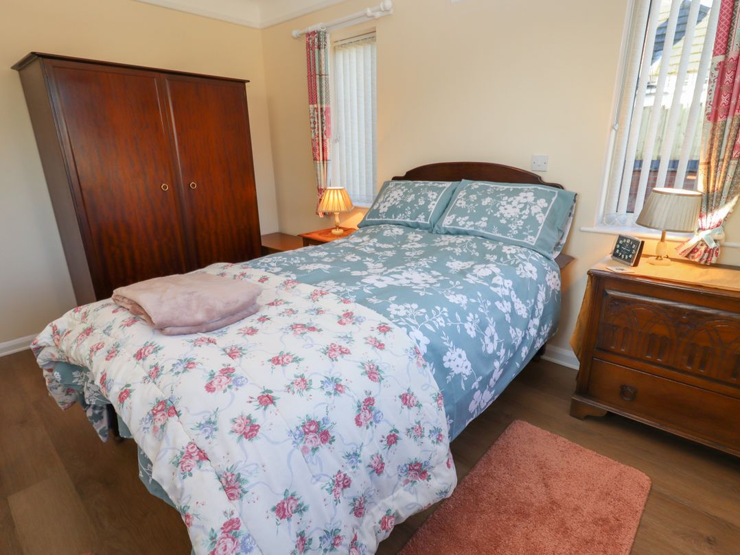 4 Venables Road