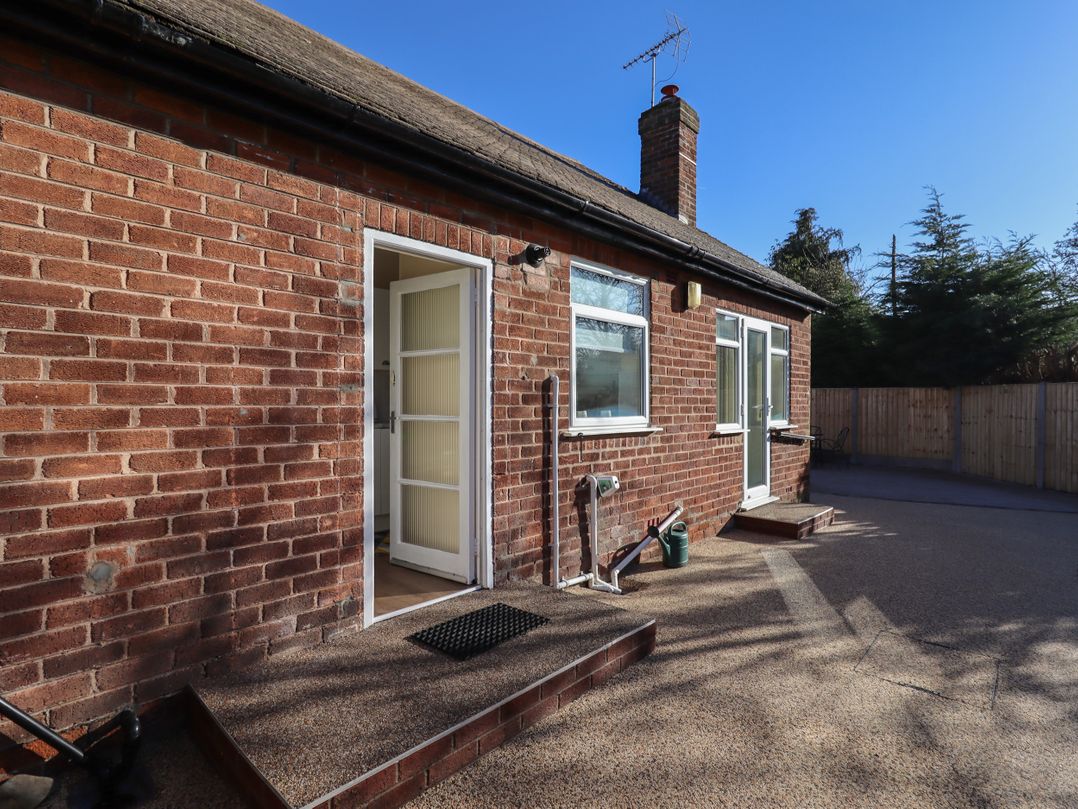 4 Venables Road