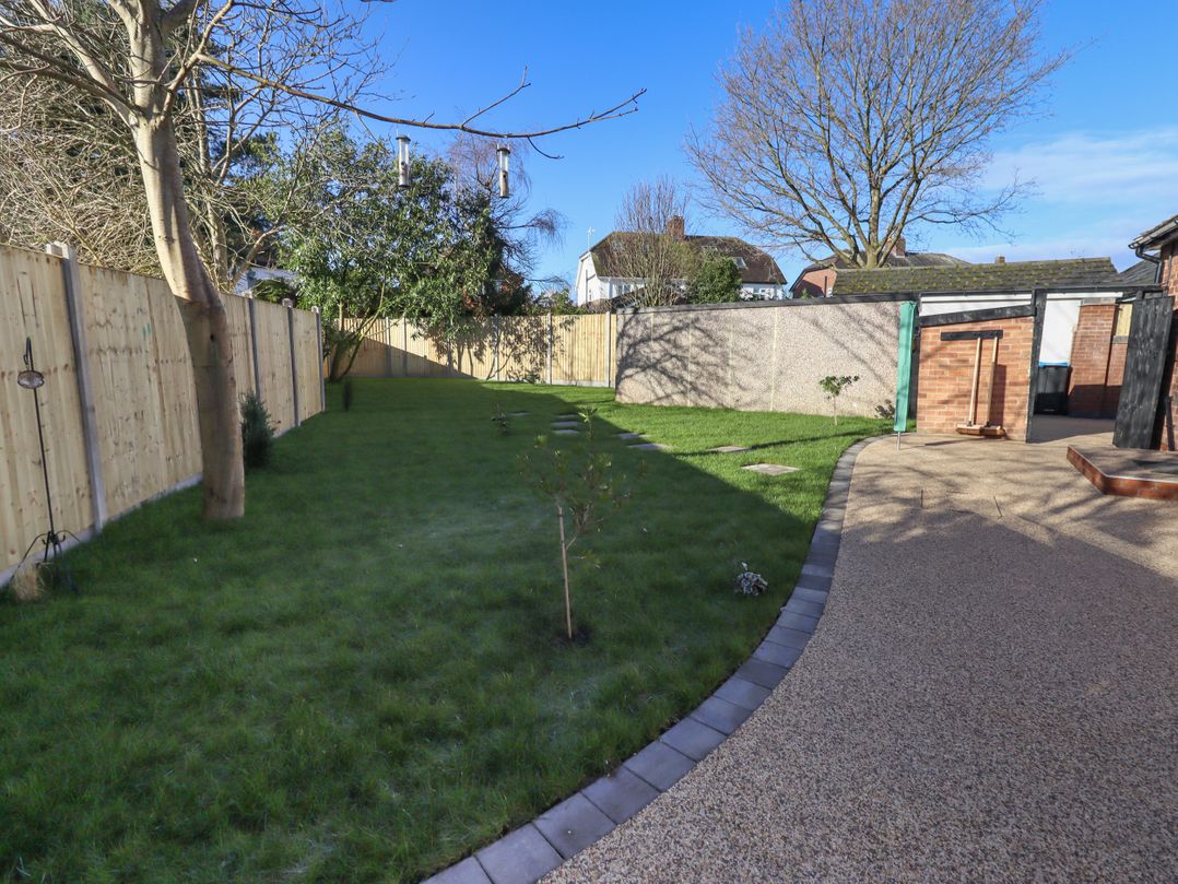 4 Venables Road