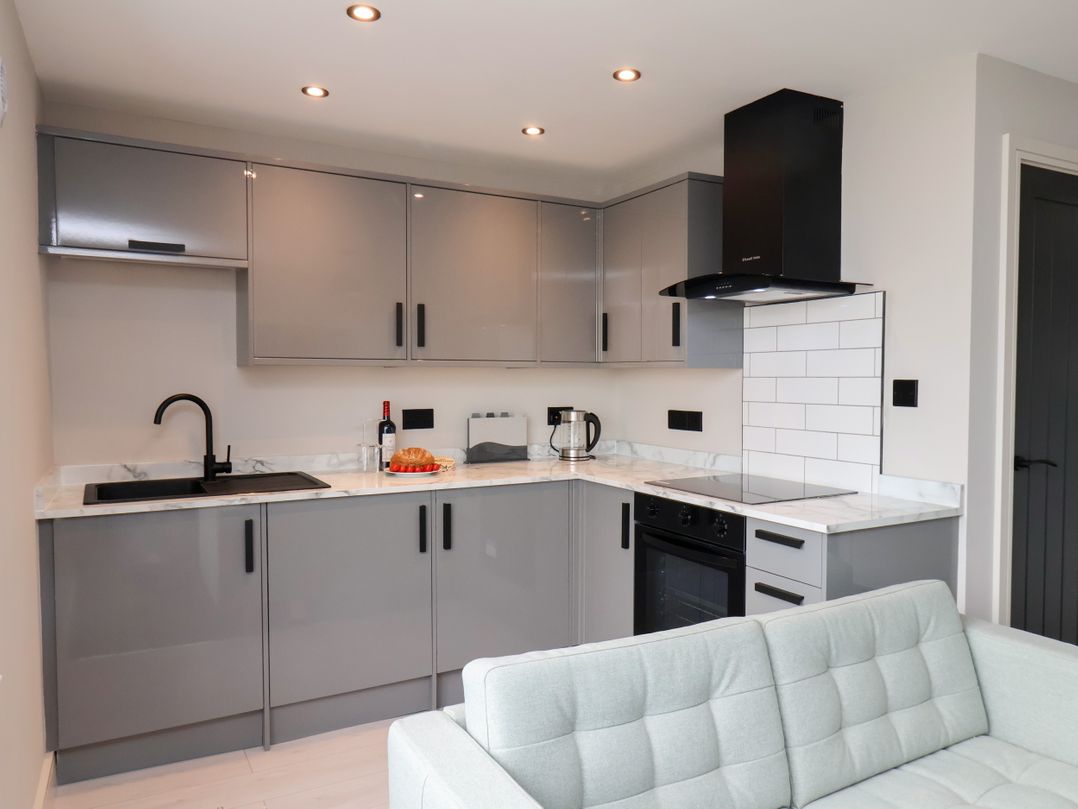 Apt 8 @ Hunter's Quay