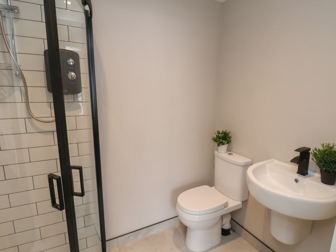 Apt 8 @ Hunter's Quay