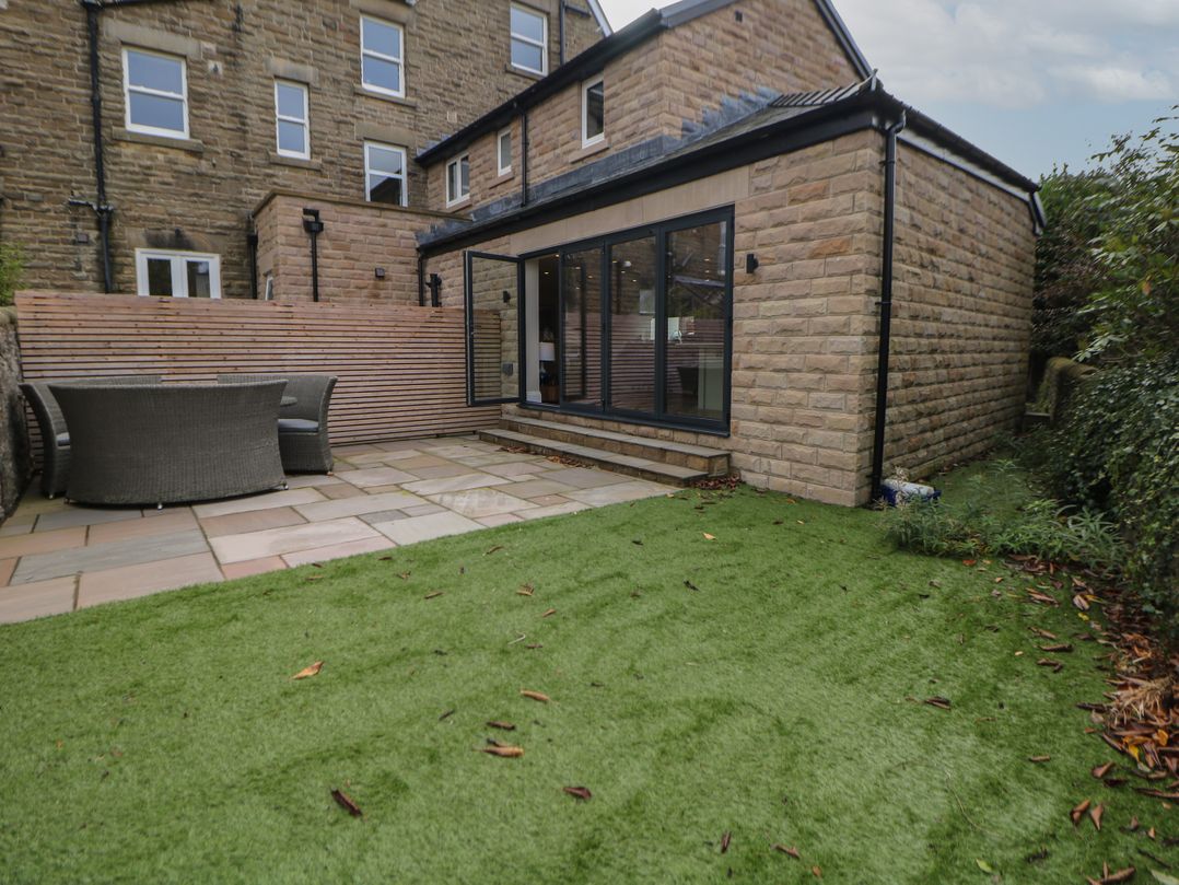 Netherdale House