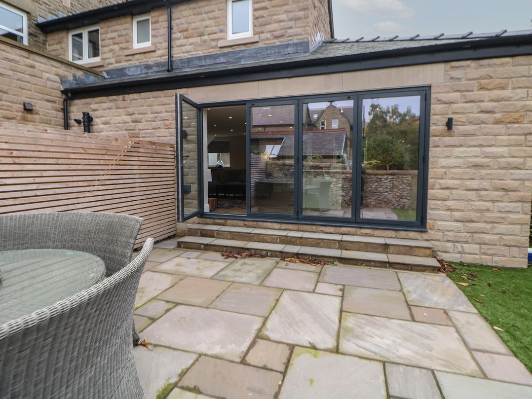 Netherdale House