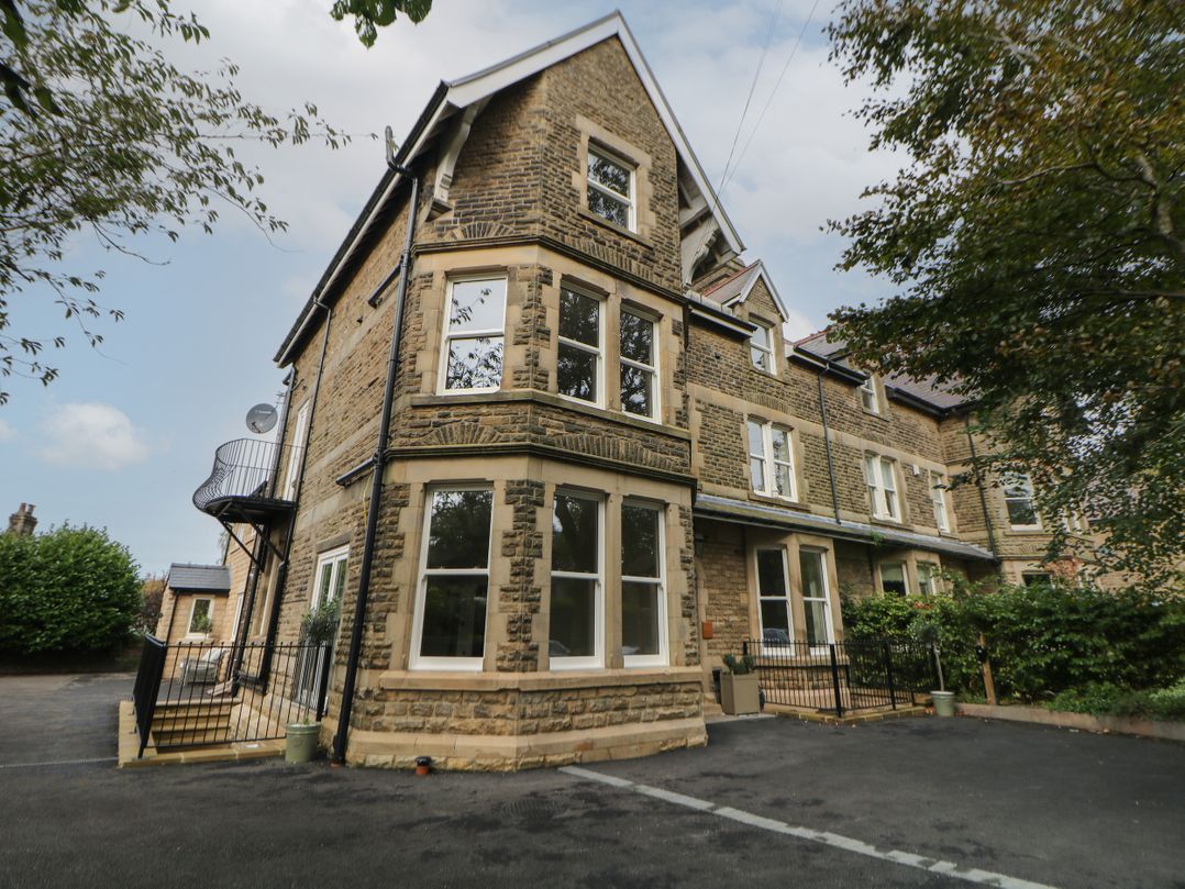 Netherdale House