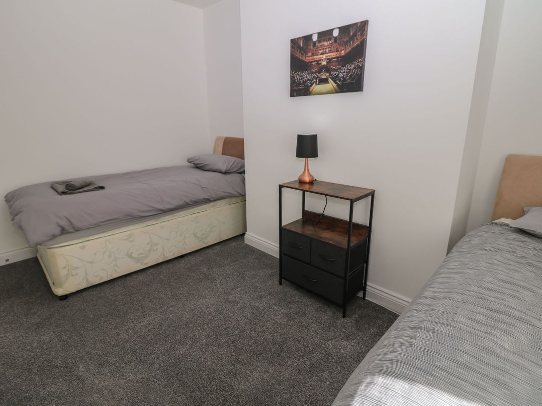 Flat 2 Englehurst Mews