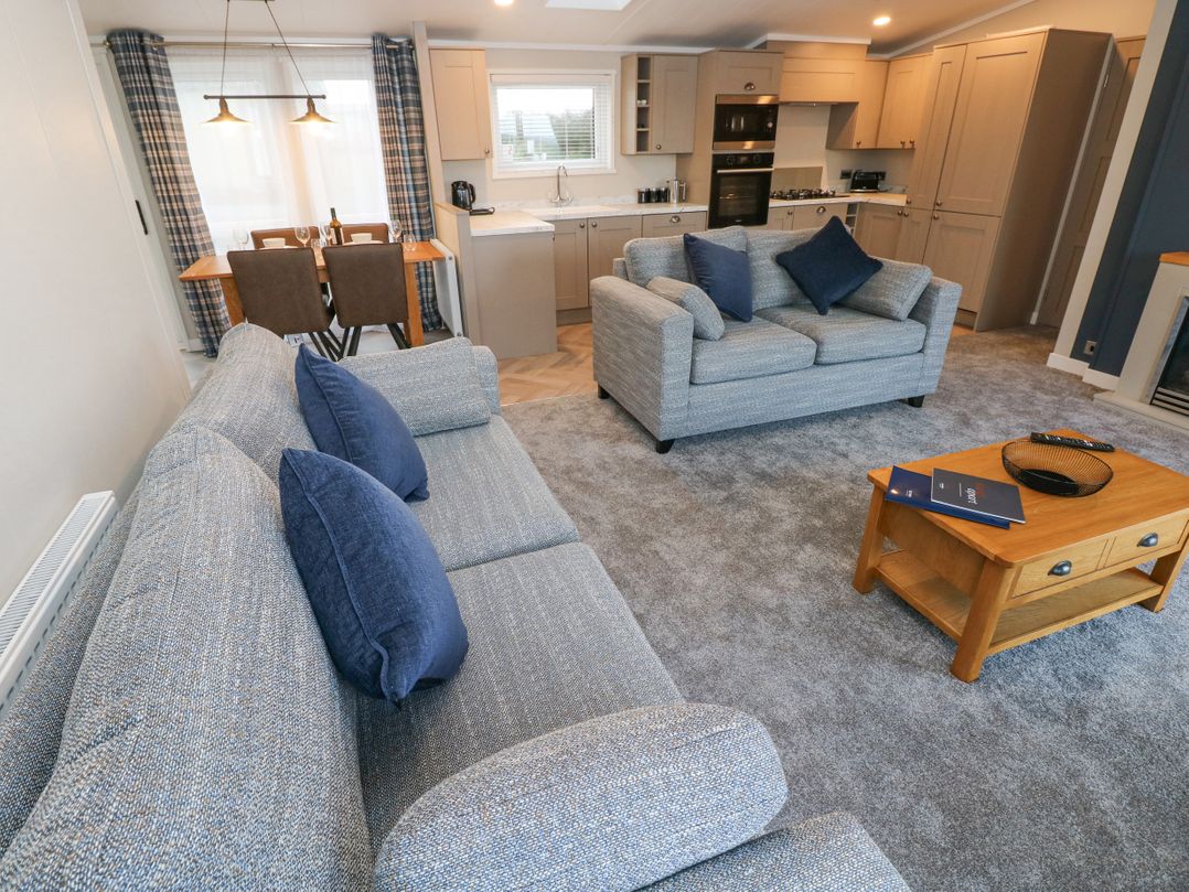 Skomer Lodge