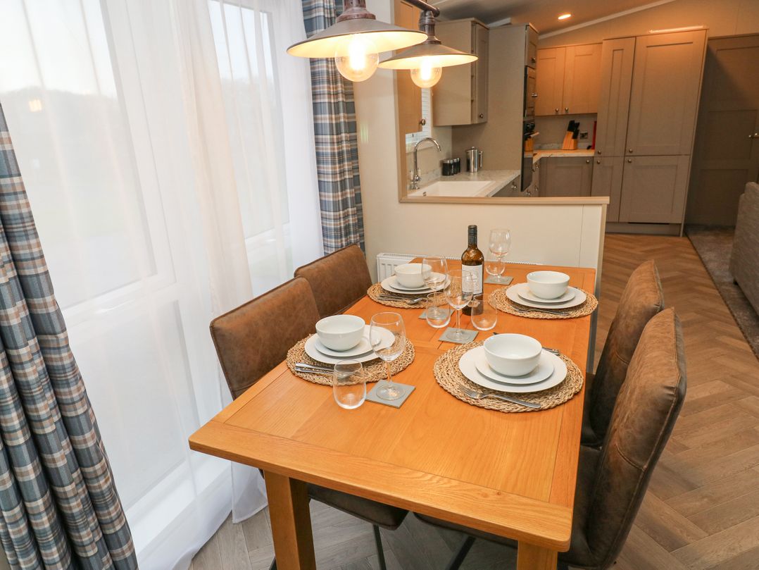 Skomer Lodge