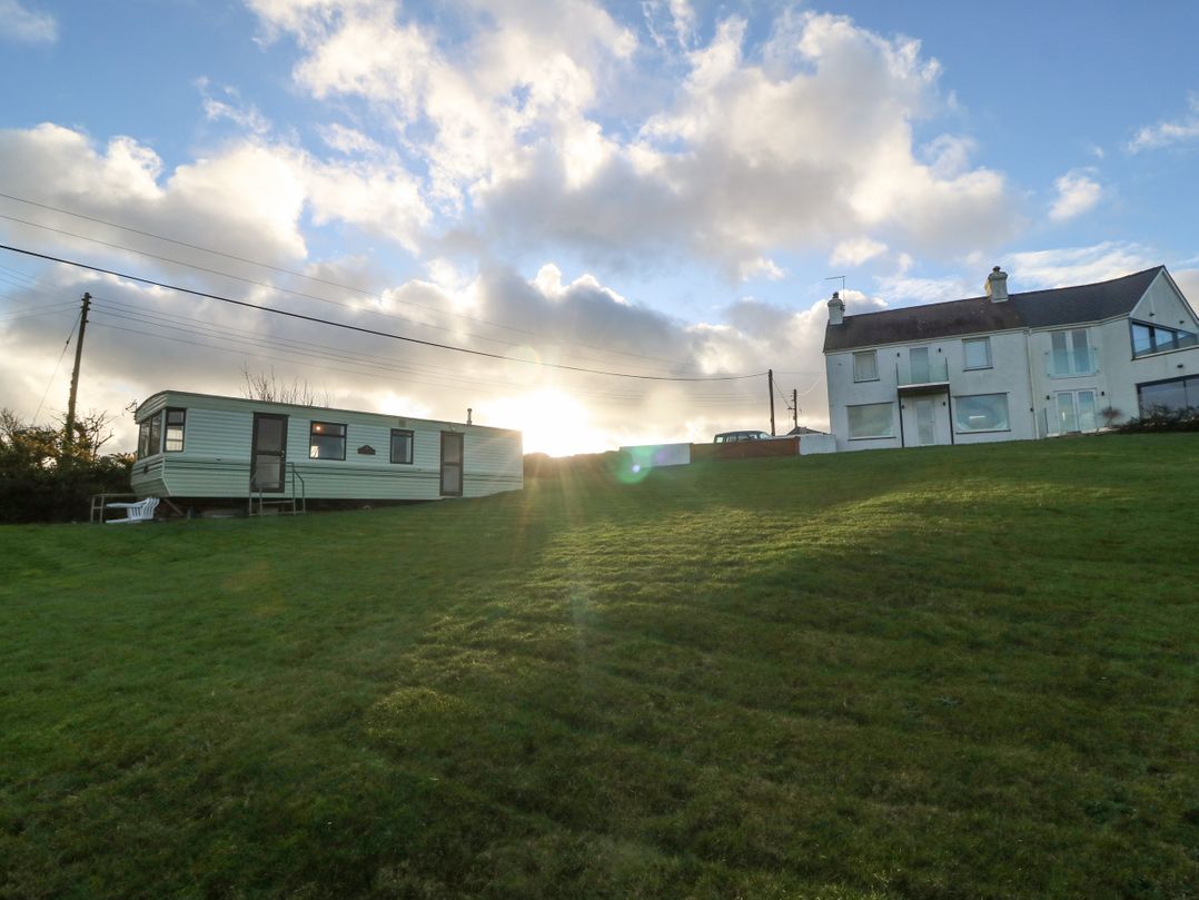 Caravan at Cartref