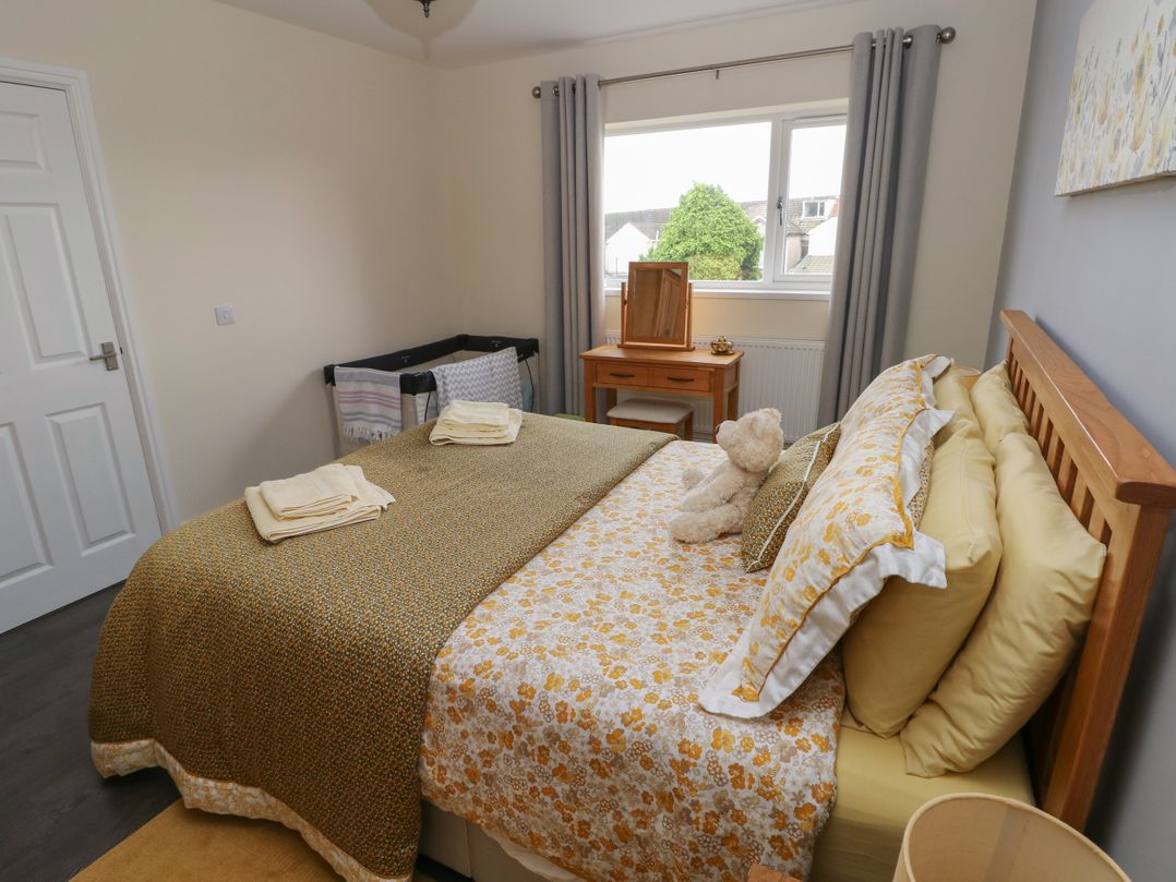 Llygad Y Lleuad ( Moon)