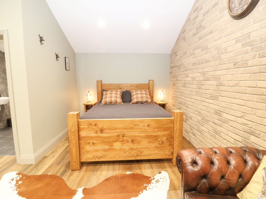 Dragonstone Lodge