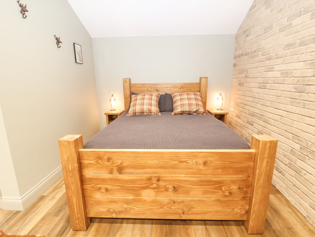 Dragonstone Lodge