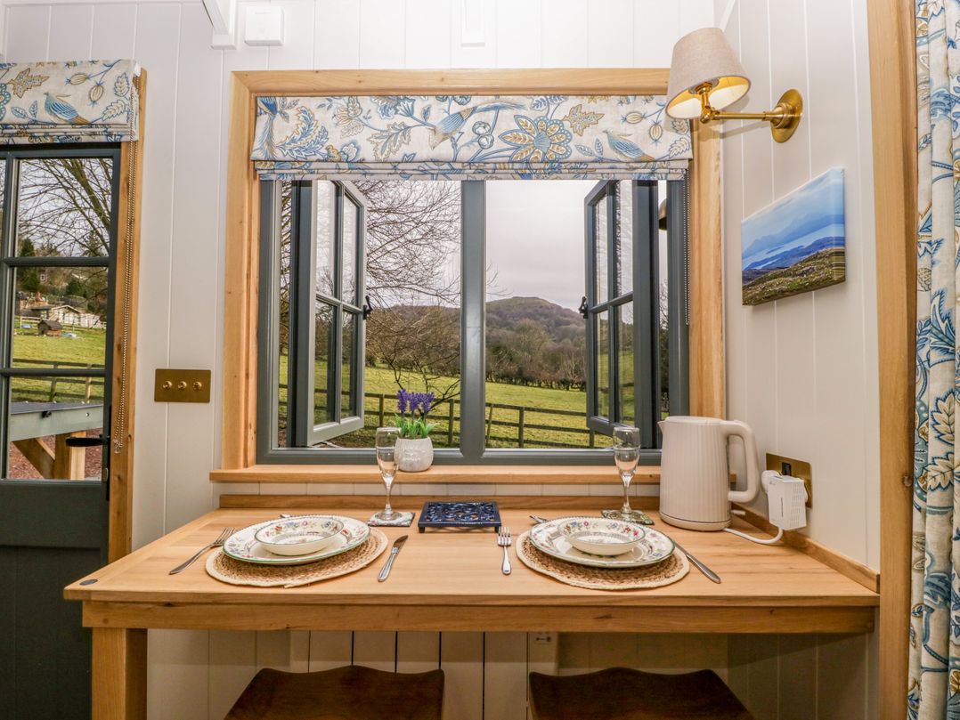 Evendine Hut @ Evendine Cottage