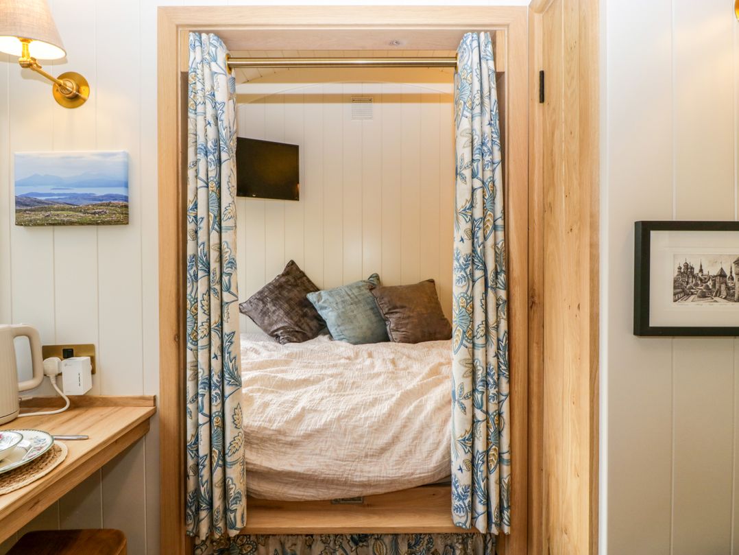 Evendine Hut @ Evendine Cottage