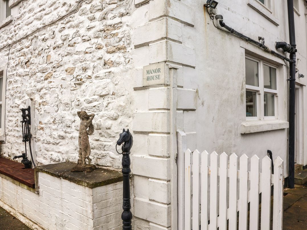 Manor Farmhouse