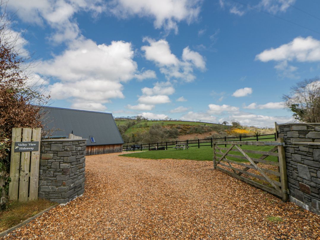 Valley View Hideaway