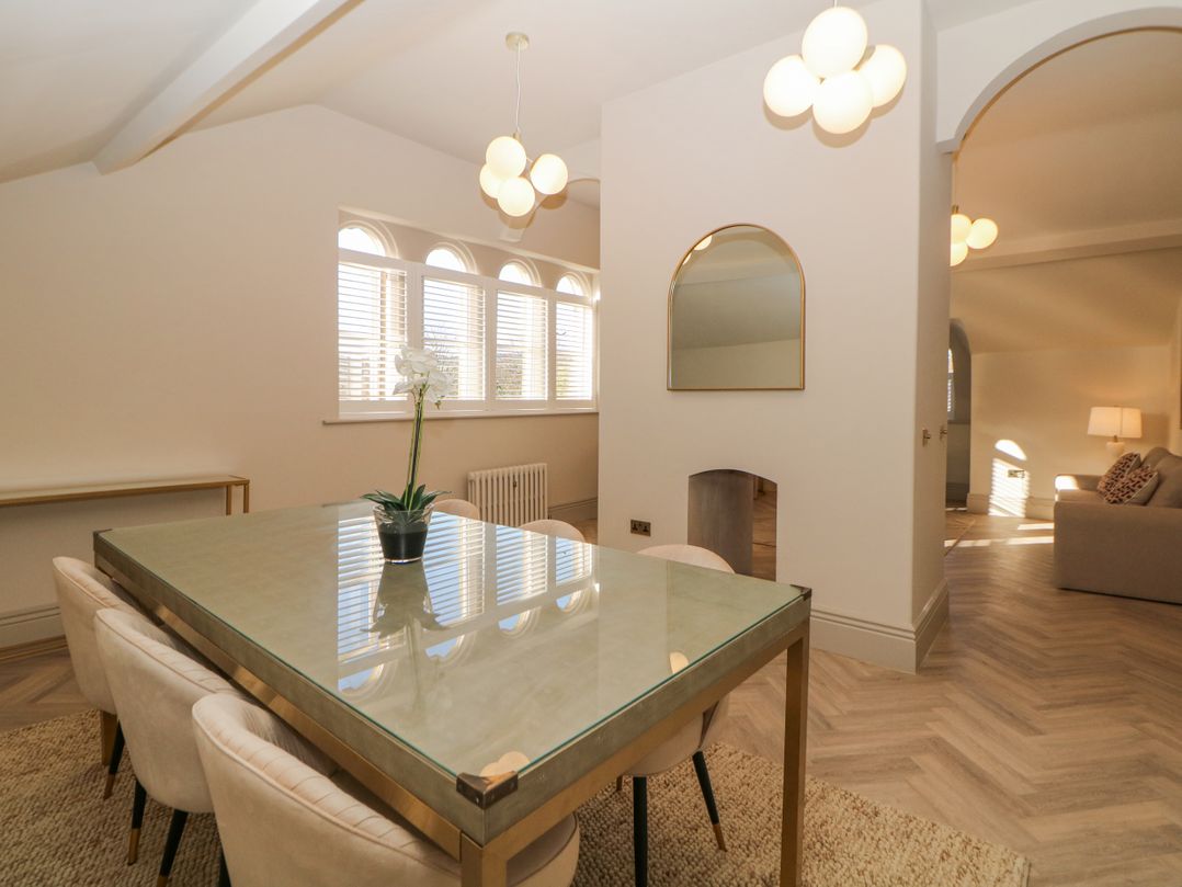 Castleton Suite