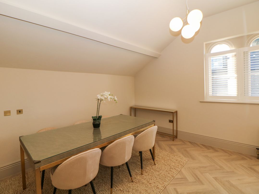 Castleton Suite