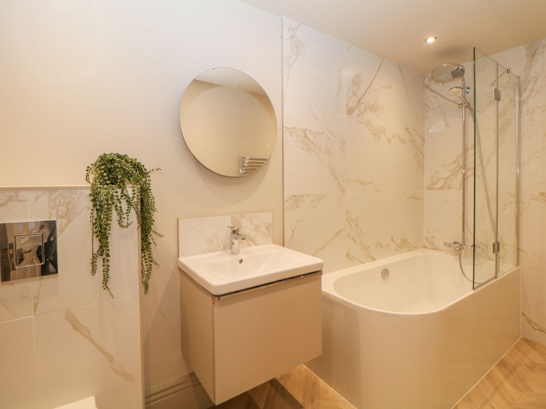 Castleton Suite