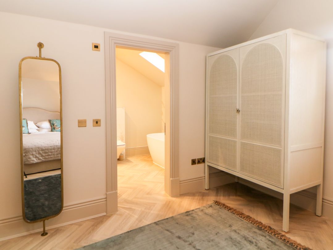 Chatsworth Suite