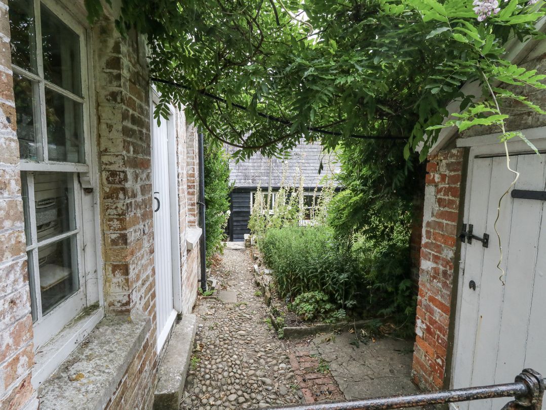 Chenies
