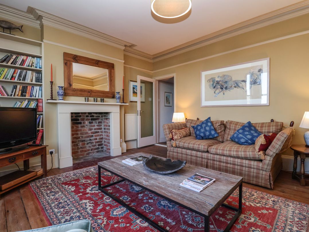 11a Market Cross Place