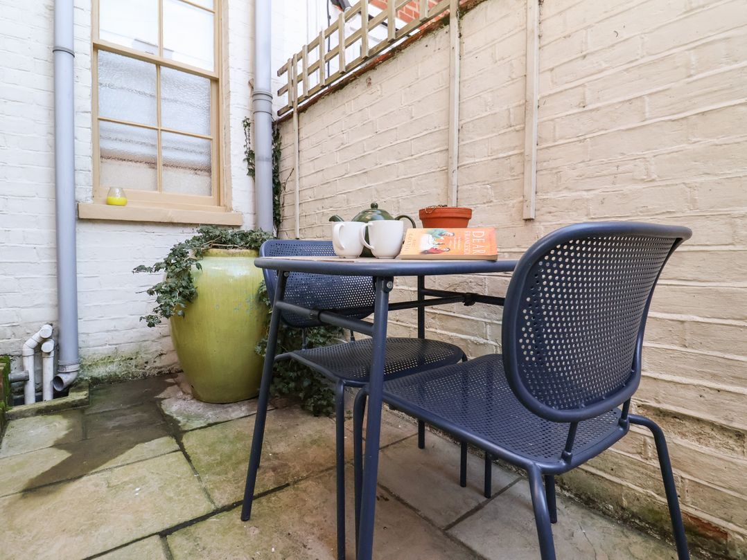 11a Market Cross Place