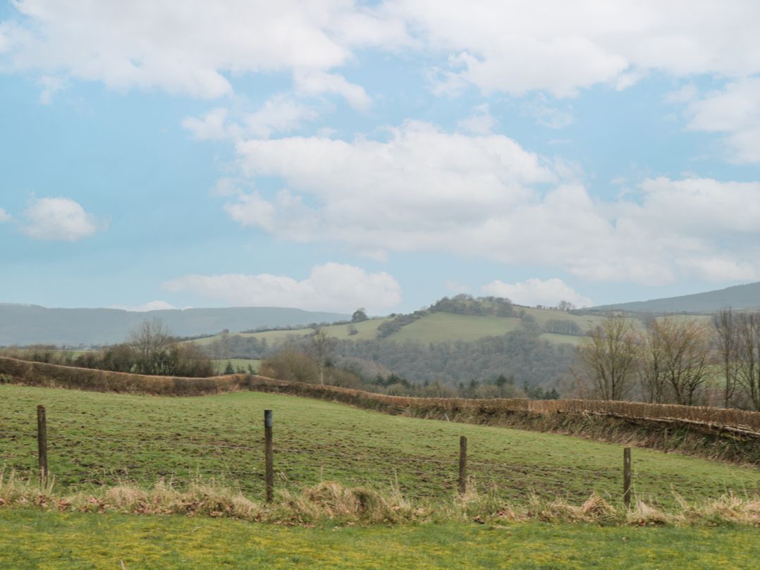 Higher Putham Barn