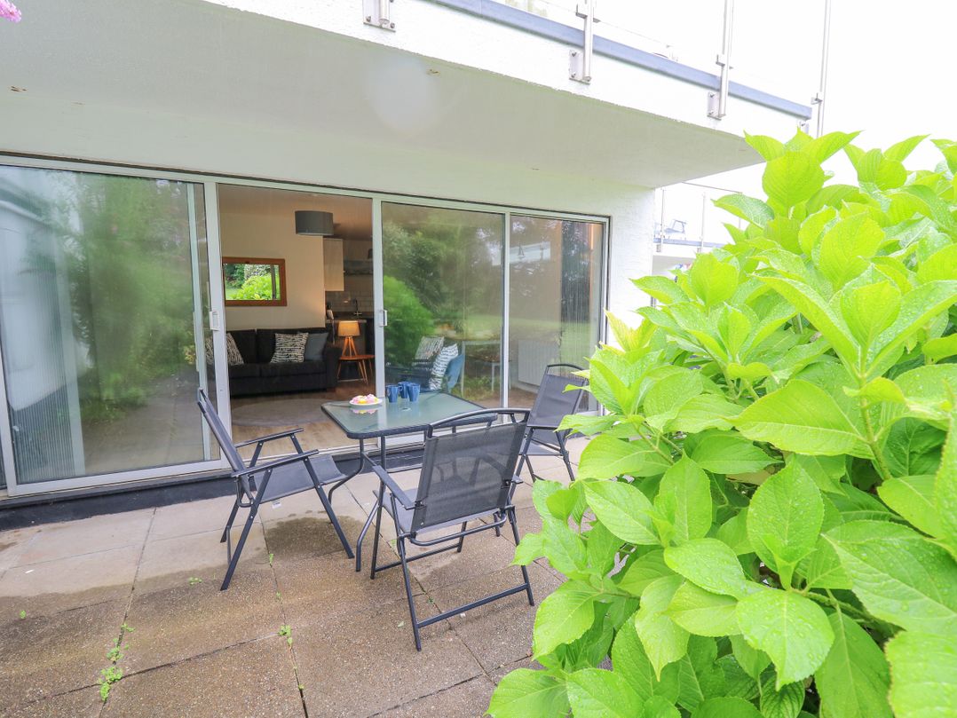 14 Coedrath Park