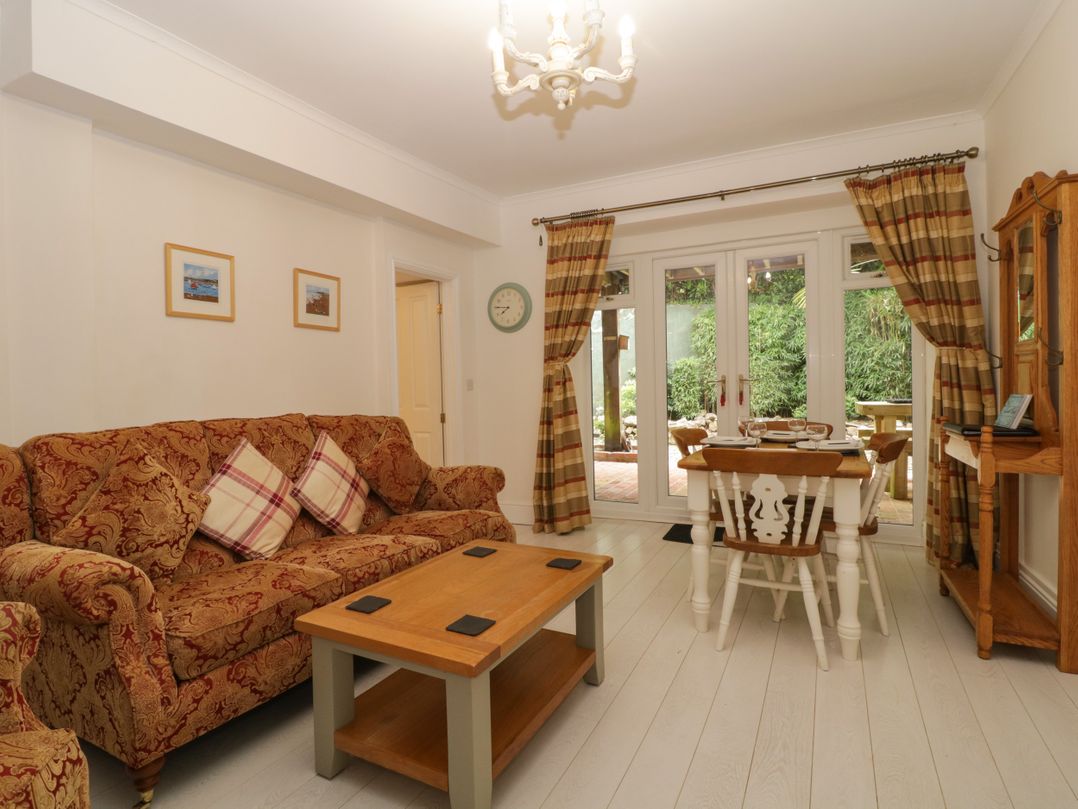 The Coach House Apartment