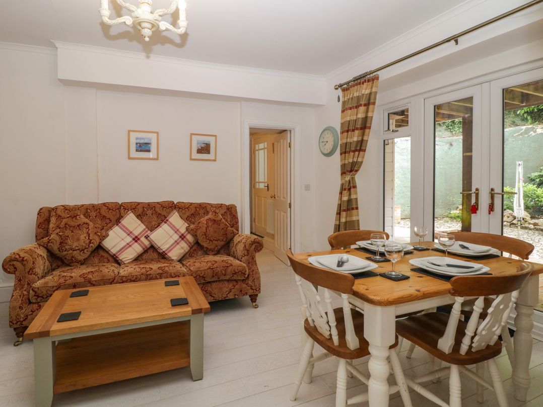 The Coach House Apartment