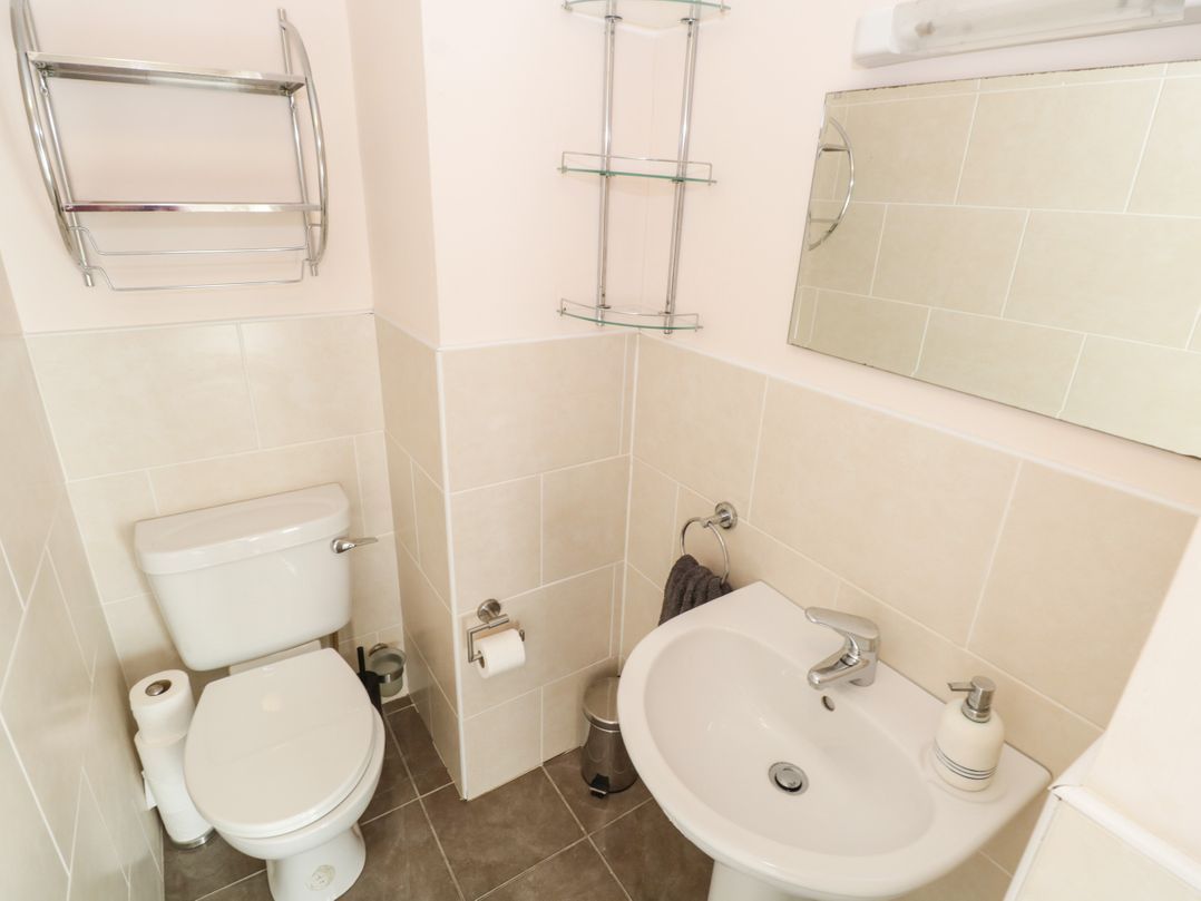 Sea Breeze Holiday Home