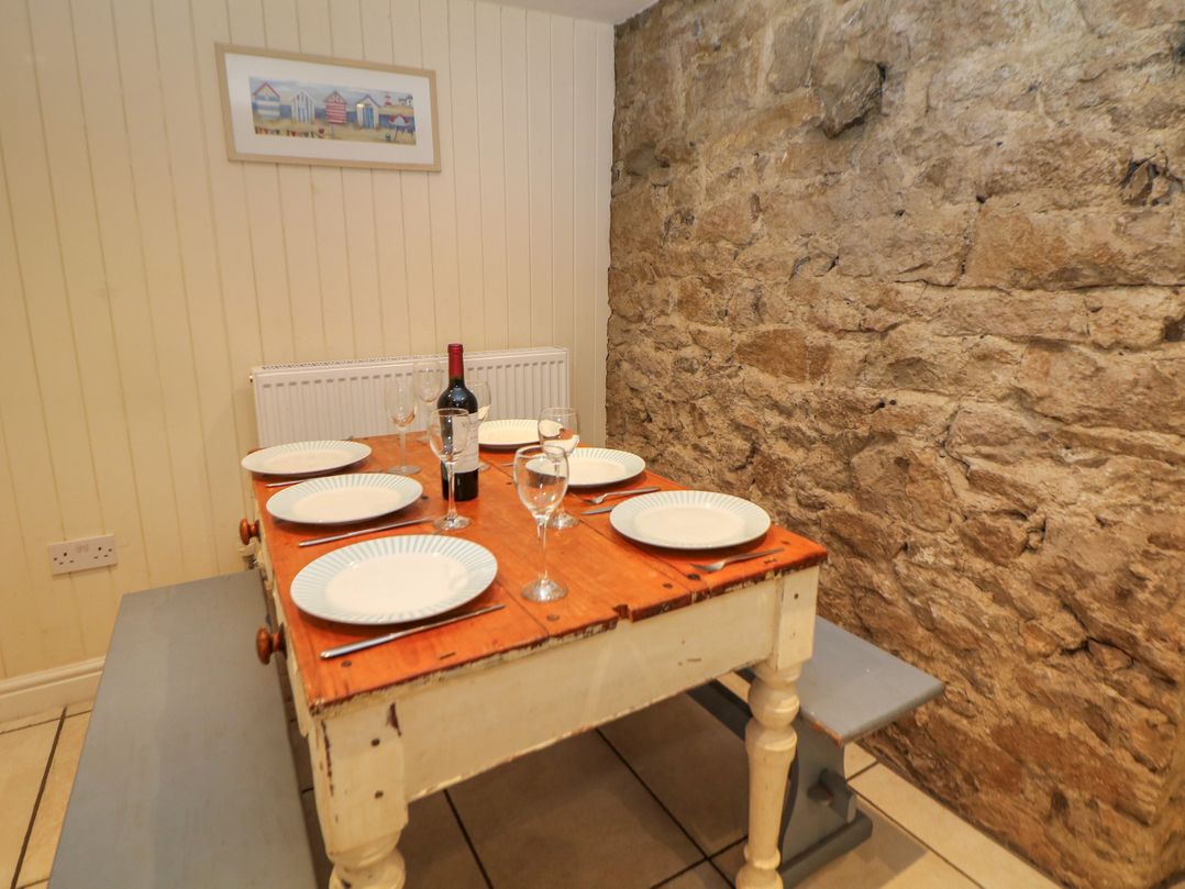 Queen's Cottage
