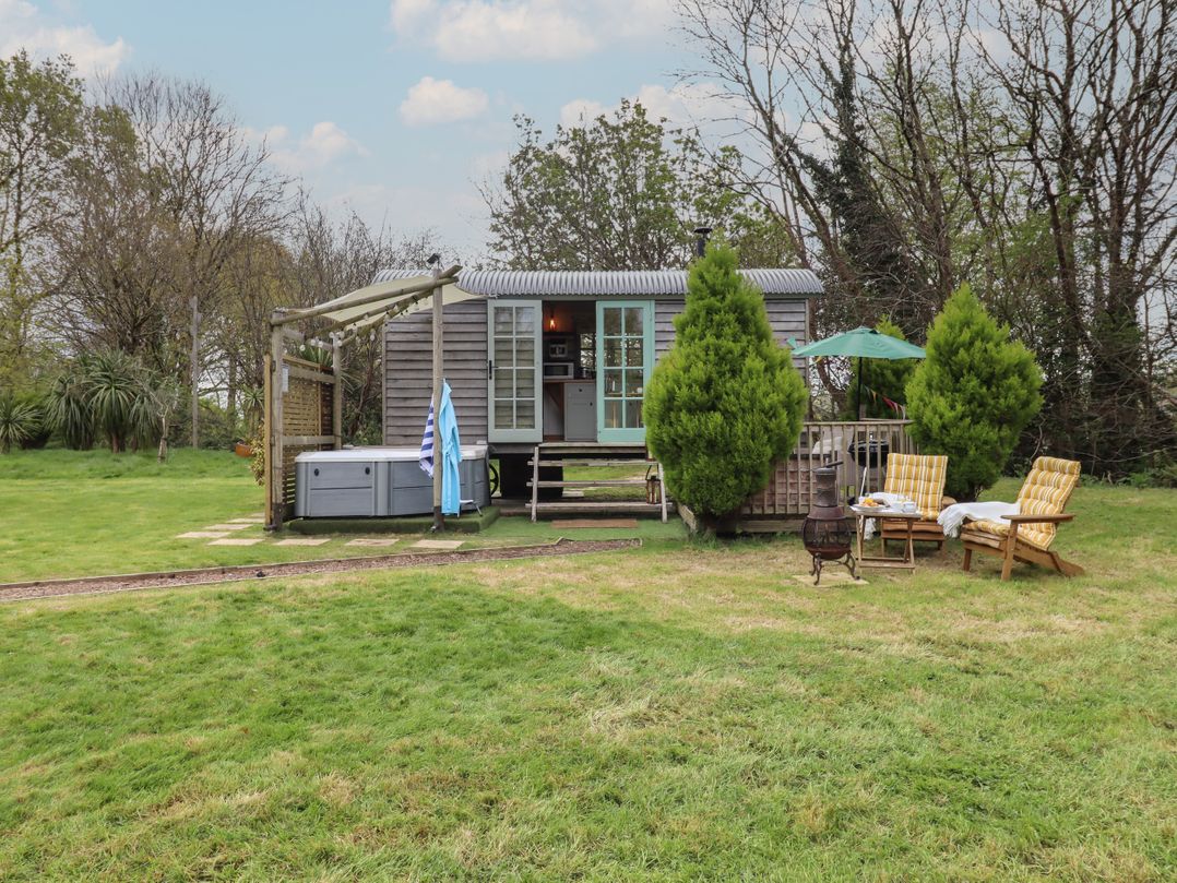 Burr 1 Shepherds Hut