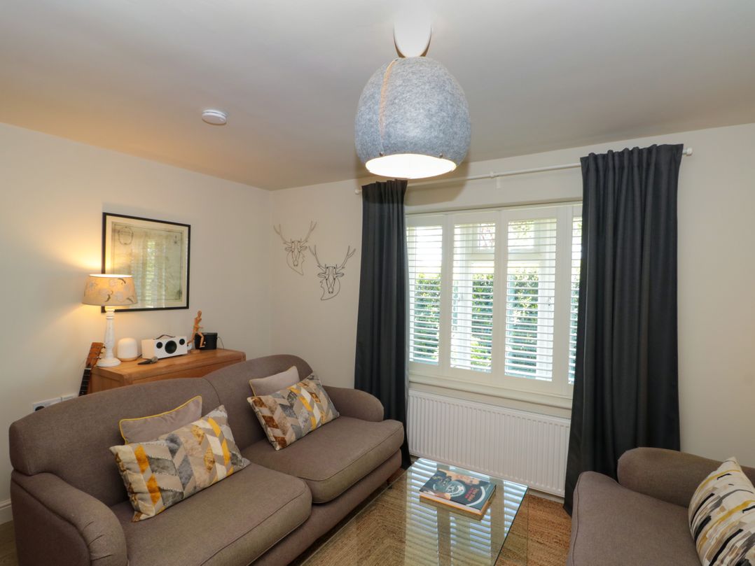 Low Grounds Cottage