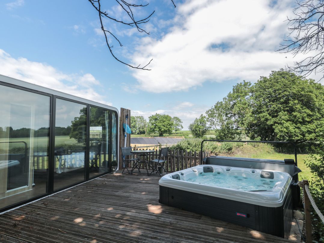 Buckland House Pod