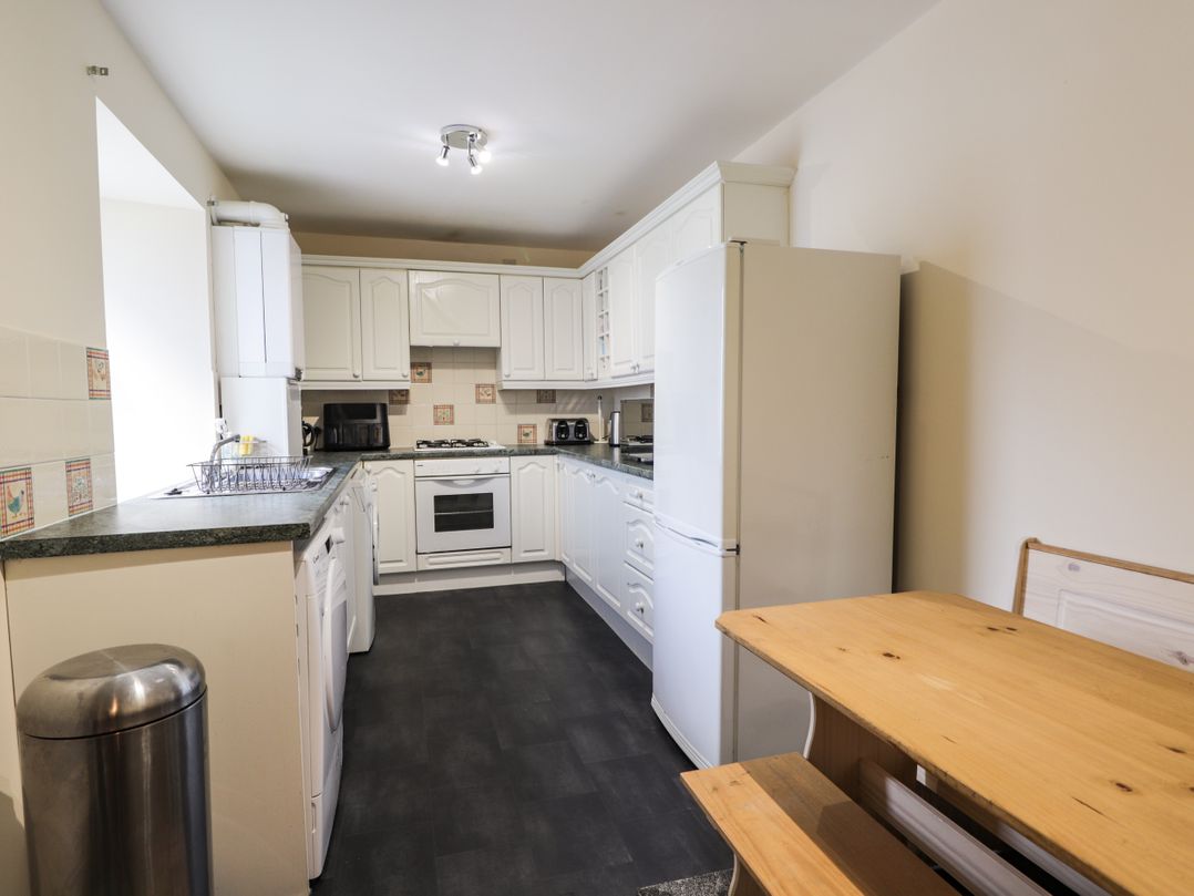 5 Pitgaveny Court