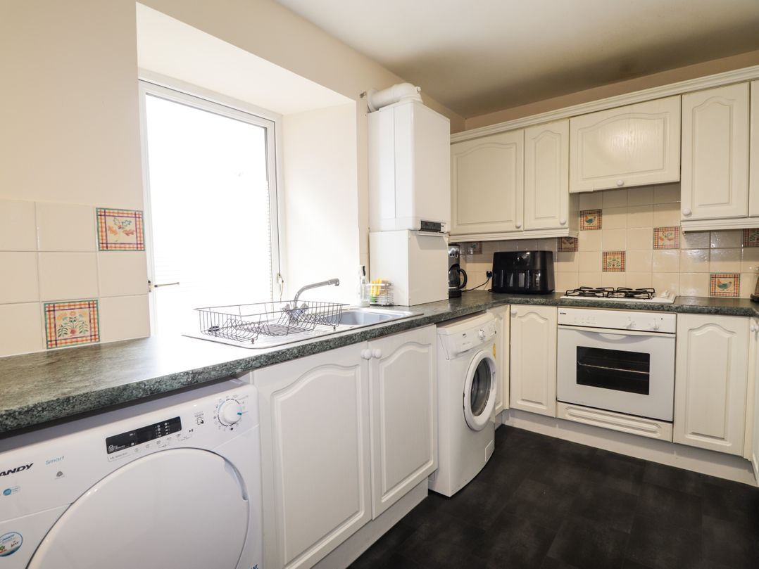 5 Pitgaveny Court