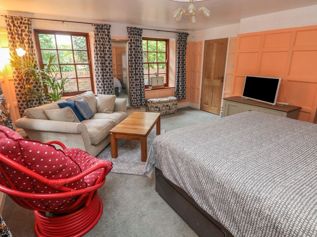 The Laurels Flat