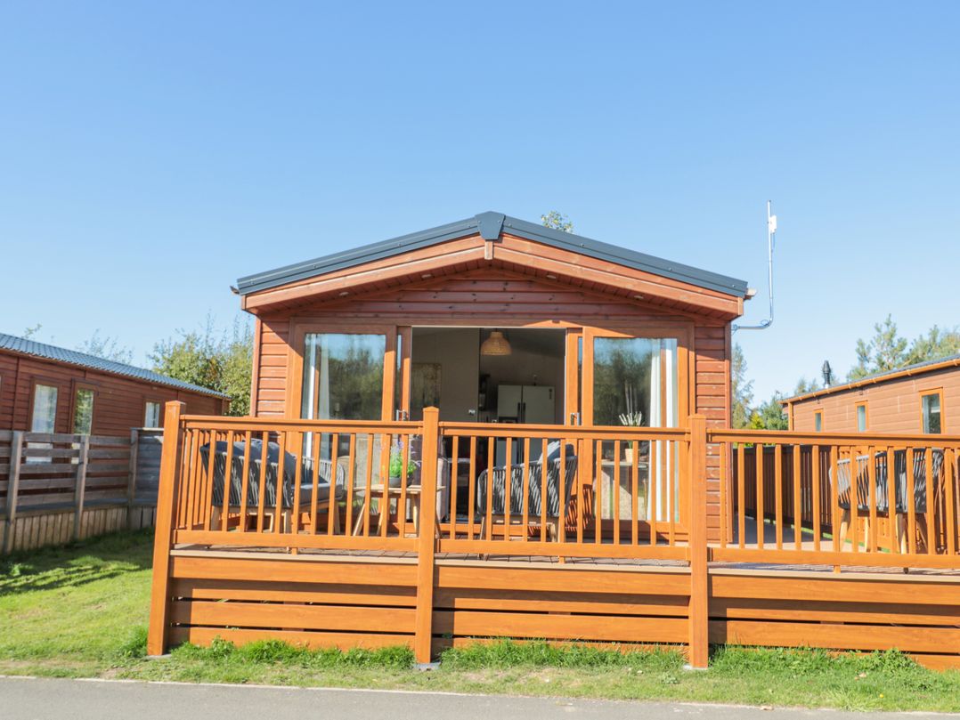 Acorn Lodge