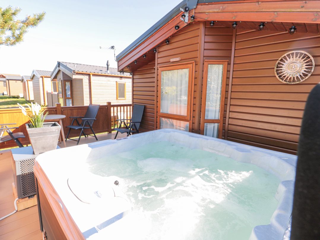 Acorn Lodge