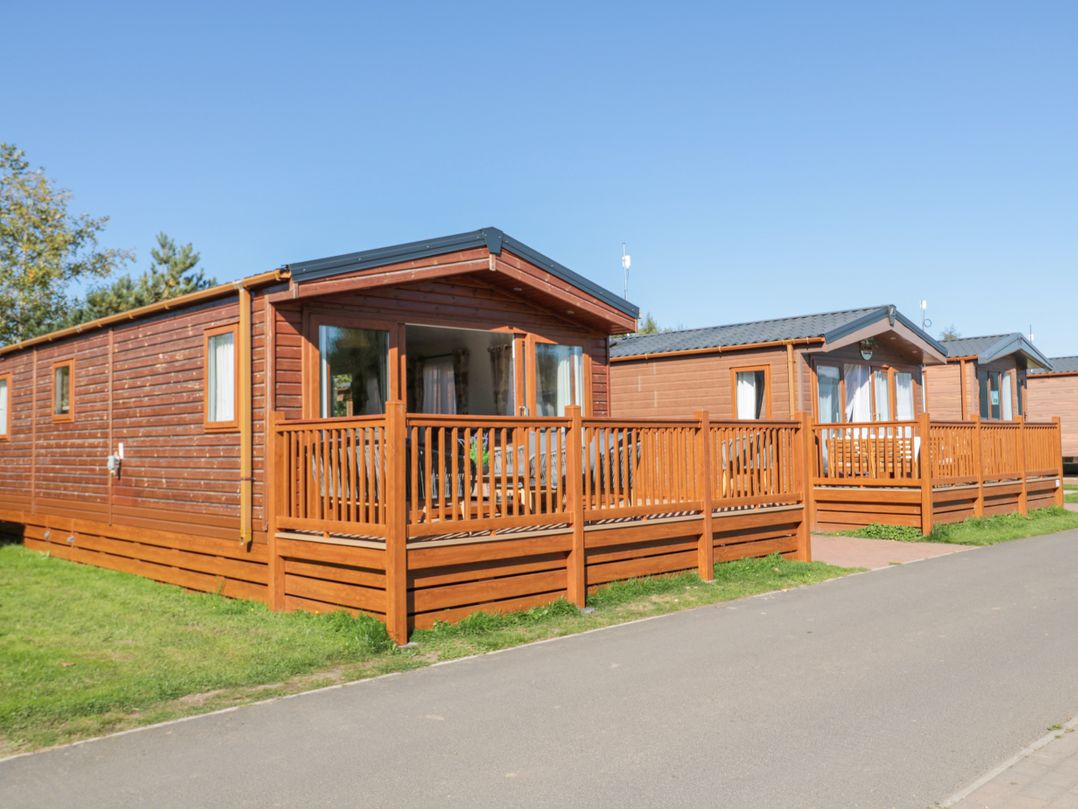 Acorn Lodge