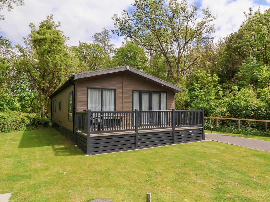 18 Manleigh Park