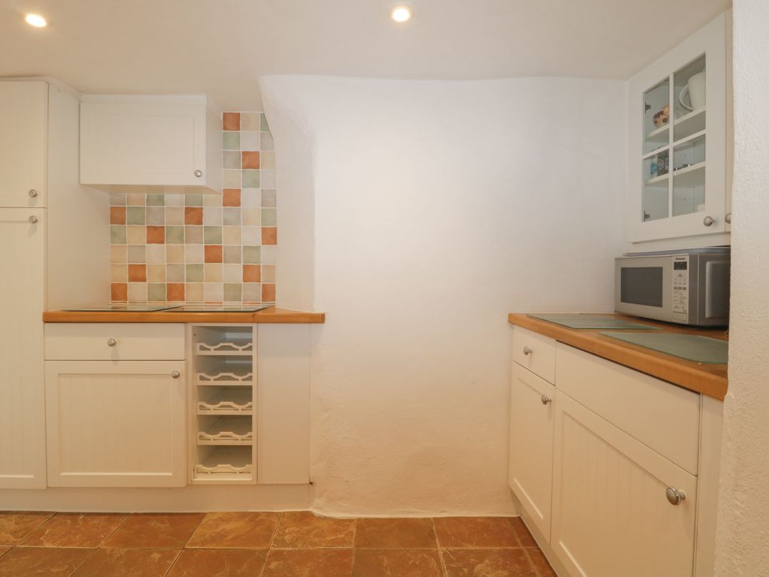 4 Barton Cottages