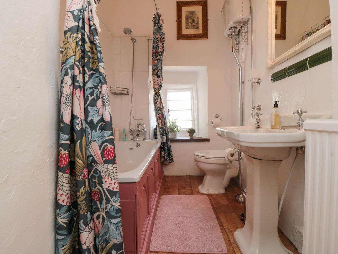 Catherine Parrs Sewing Room