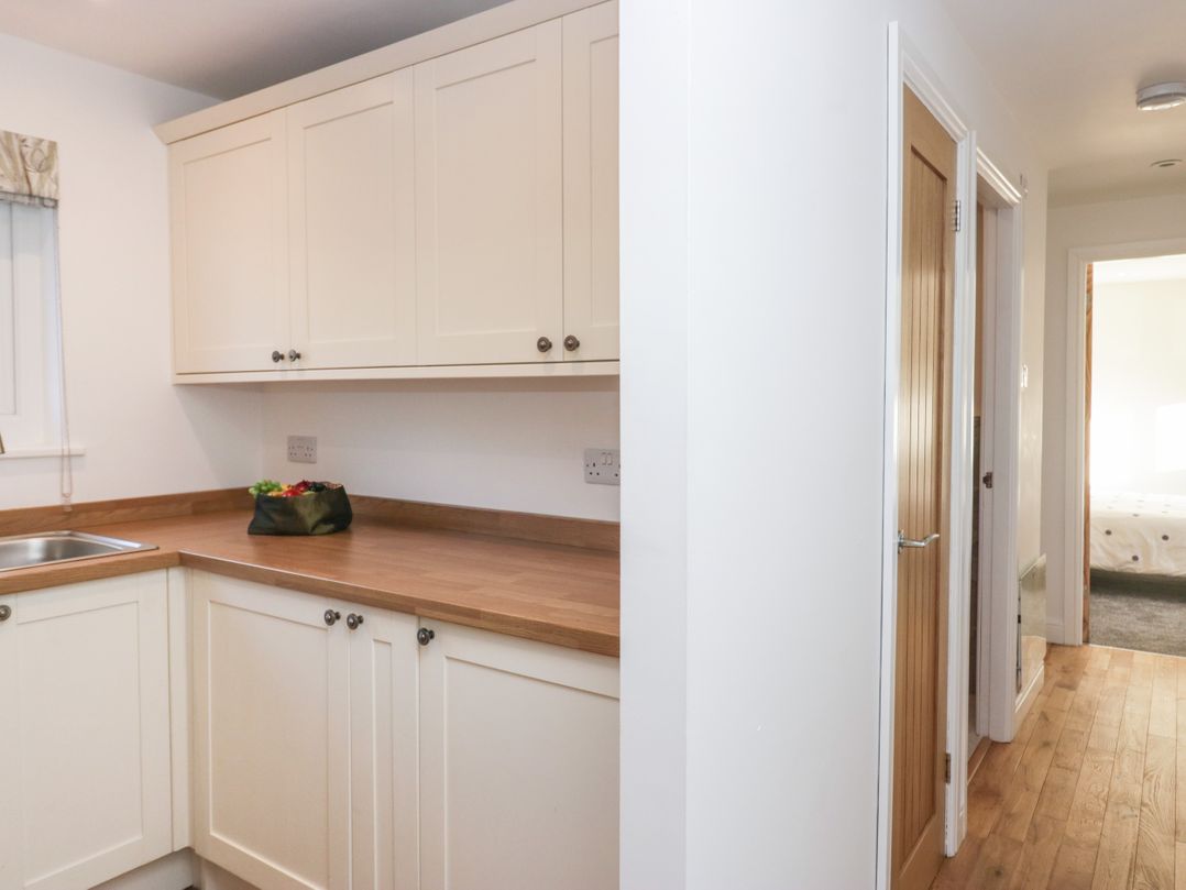 Yewdale View Apartment