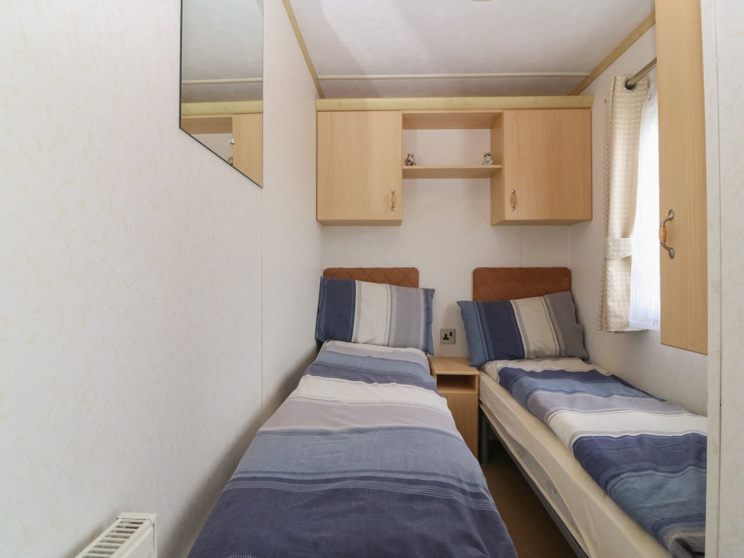 Tir Glyn Caravan