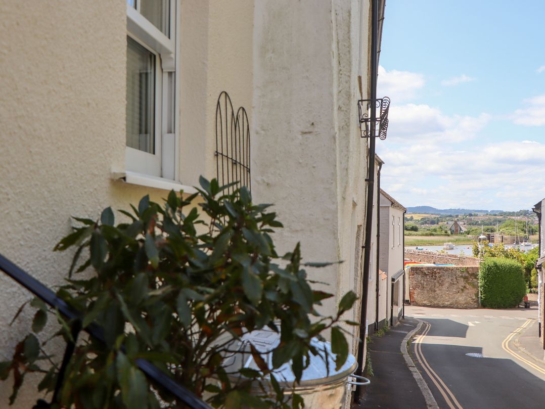 5 Exe Street
