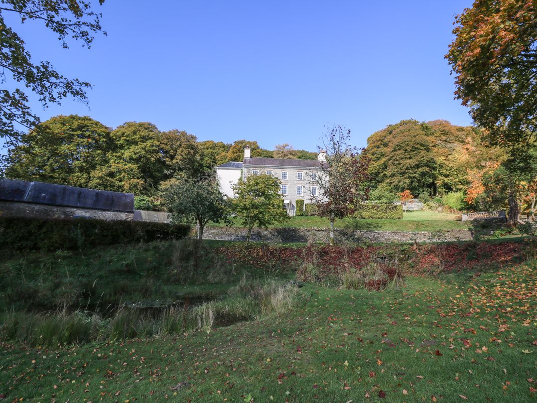 Llwynderw Hall