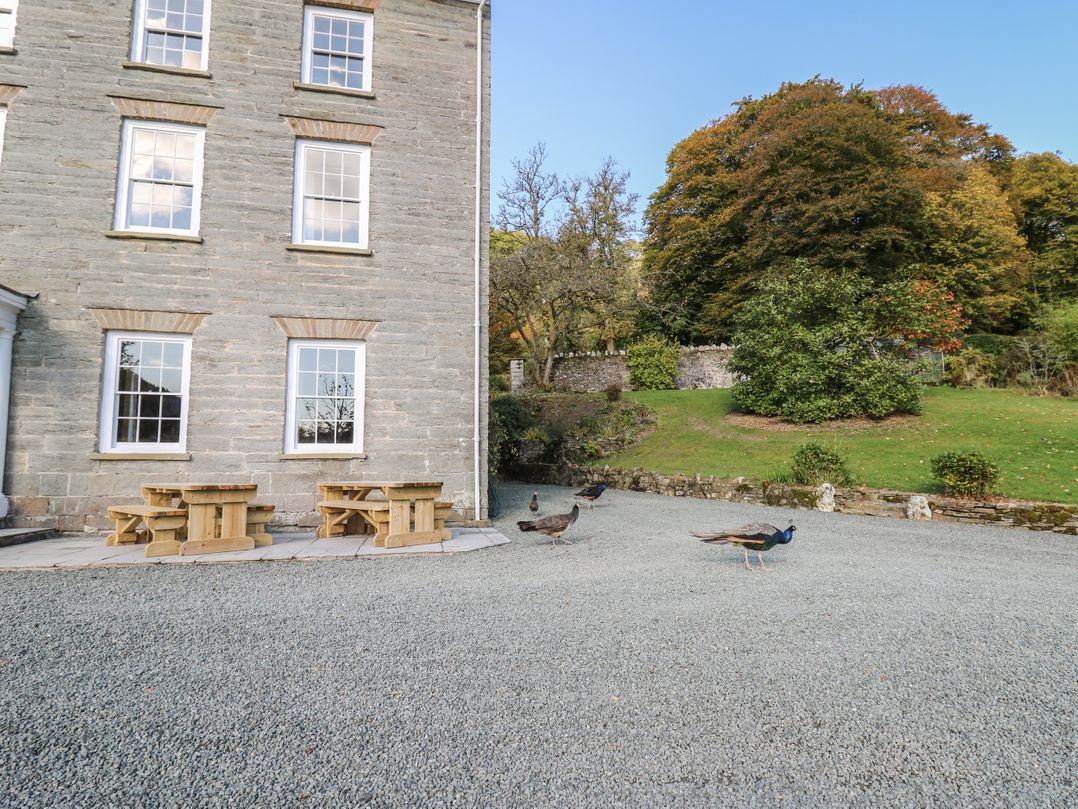 Llwynderw Hall