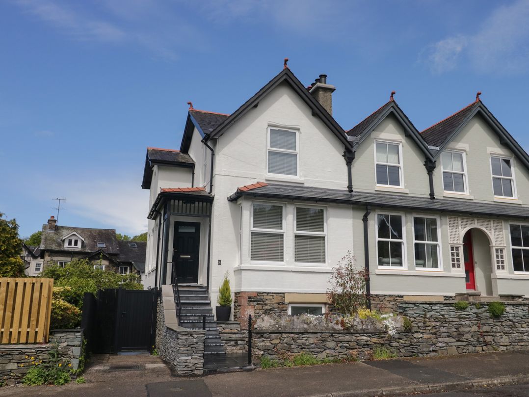 5 Thornbarrow Road